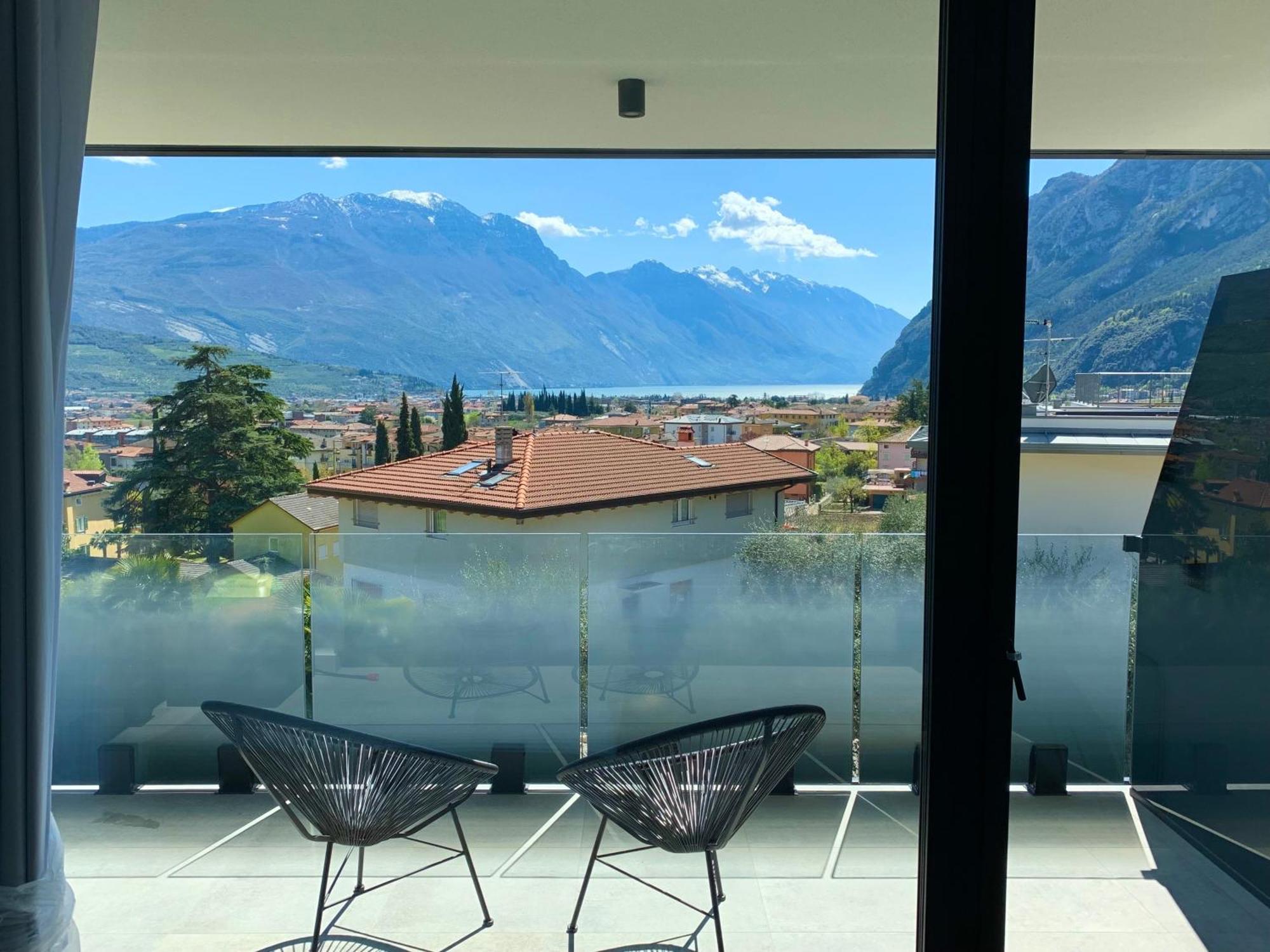 Visioni Lake View Boutique Rooms & Breakfast - Adults Friendly Riva del Garda Exteriér fotografie